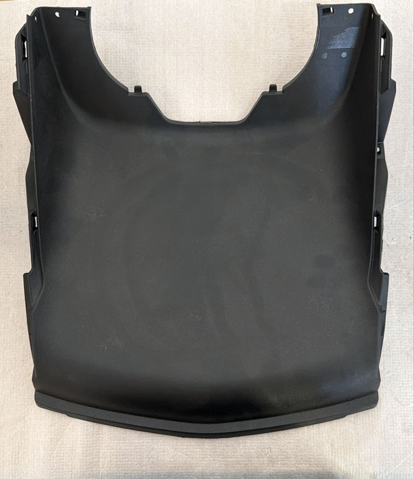 Plástico para Barro Inferior Dianteiro — EXGTS